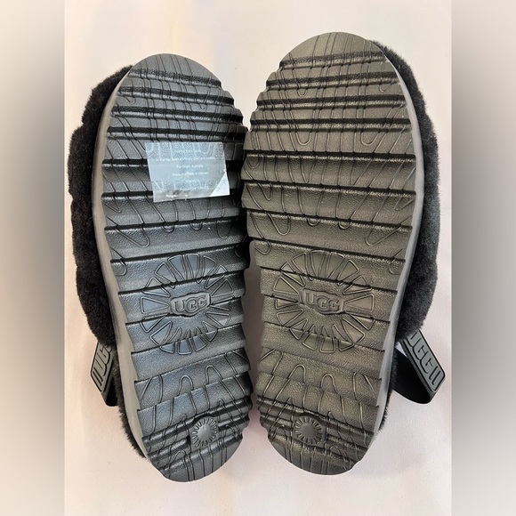 UGG  Plataform Sleepers / slides size 9 Wool Black Women’s‎ NWOB - Picture 3 of 11